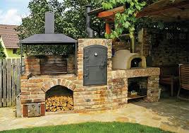 Custom outdoor kitchen with built in dcs gas bbq grill — gas grills, parts, fireplaces and service. Pin By Tamara Mirbach On Grily A Udirny Grill And Smokehouse Outdoor Bbq Outdoor Fire Outdoor Kitchen Design