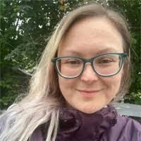 Heather Bonney's Instagram, Twitter & Facebook