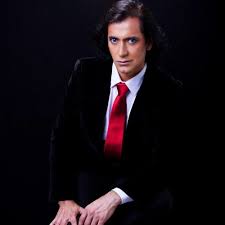 Camilo sesto murió a los 72 años, confirmó lourdes ornelas, madre del hijo del cantante español. Camilo Sesto S Stream