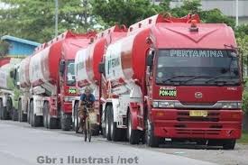 Surat lamaran kerja merupakan pembukaan dalam sebuah berkas lamaran kerja. Puluhan Awak Mobil Tangki Supir Pertamina Besok Gelar Long March Di Jakarta Buruh Today