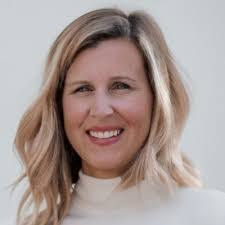 Meredith Sharpe's Instagram, Twitter & Facebook