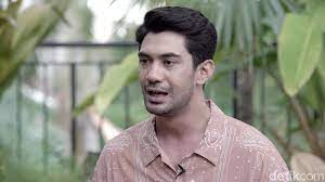 Reza Rahadian Dan Deretan Film Yang Pernah Diperankannya