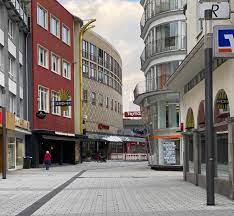 Aktuelle nachrichten aus wuppertal und allen stadtteilen +++ politik +++ kultur +++ sport +++ stadtleben +++ zu den news aus wuppertal. So Reagieren Wuppertaler Auf Die Notbremse Wuppertal Total Aktuelle Nachrichten Und Lokale News