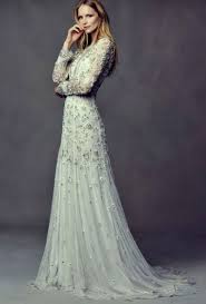 Dar Kesim Uzun Kollu Ve Abiye Ve Nisanlik Gelinlik Modeli M 2205 The Dress Gelinlik Sade Gelinlikler