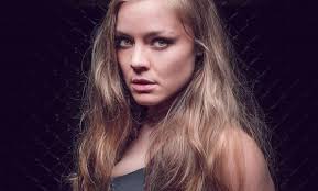 Historisk: Første danske kvinde på UFC-kontrakt » TV3 SPORT