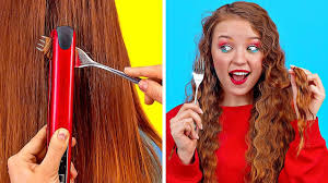 حيل وخدع مذهلة للشعر أفكار رائعة وسهلة للبنات Youtube Cool Hairstyles Hair Hacks Easy Hairstyles