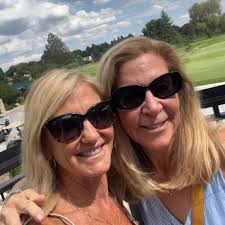 🌟Love our weekly Herz Team meetings! They're not just a time to sync up,  but also a space where we support one another and brainstorm ideas to  better serve our clients. 💡🤝