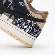 Best selling unique design fashion ds nike sb top quality running shoes casual shoes travis scott x nike sb dunk low. Nike Sb Dunk Low Prm Qs X Travis Scott Ct5053 001 Sneakersnstuff I Sneakers Streetwear Online Seit 1999