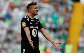 An amount paddy power offered to pay up. Arsenal Retire No 52 Shirt In Honour Of Nicklas Bendtner