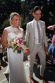 Dat vertelt ze op radio 2 antwerpen. Veldrijder Wout Van Aert Gehuwd Met Sarah De Bie Op 29 Juni 2018 Veldrijden Sporter Fietsen