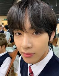 The dating rumors between bts's v and actress kim yoo jung have escalated, but are they actually dating? Bts Member V Dating Actress Kim Yoo Jung Rumours Are Not True The Independent Singapore News