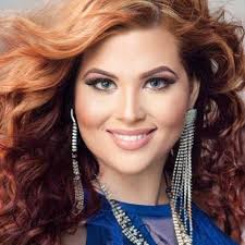 Donna Desrosiers's Instagram, Twitter & Facebook