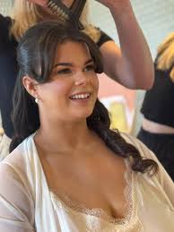 Time to leave the group! Thank you for all the things I've purchased from  this group. Once I'm back from honeymoon I will probably start popping  things