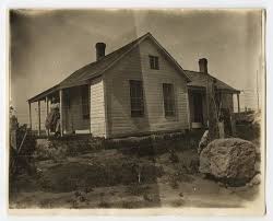Chris And Ellen Nicholson S Farmhouse Near Jennings Kansas Page Southern Architecture Abandoned Houses Farmhouse