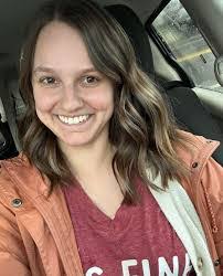 Hannah Barnard's Instagram, Twitter & Facebook