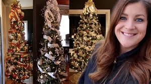 Decorating lots of Christmas trees! 🎄😁