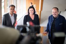 Von 2009 bis 2017 war die gebürtige kärntnerin abgeordnete im. Hedi Grager Journalistin Bloggerin Cov Guter Zusammenhalt Der Grazer Gastronomie Tv Koch Gastronomie Johann Lafer