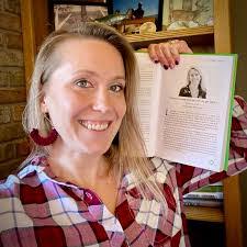 Sarah Opitz's Instagram, Twitter & Facebook