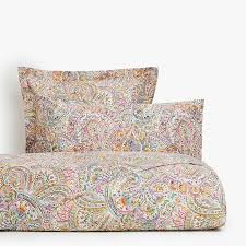 Tradition gets a refreshing twist in martha stewart collection's regent paisley duvet cover set, featuring a detailed paisley print accented by pinstripes and playful bows. Multicoloured Paisley Print Duvet Cover Zara Home Norge Norway Dekbedovertrek Slaapkamer Inspiratie Paisley