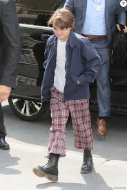 Johnny and vanessa were in a relationship from 1998 to 2012. Jack John Christopher Depp Iii Dit Jack Fils De Vanessa Paradis Et Johnny Depp Arrive Au Grand Palais Pour Assister Au Deuxieme Defile Chanel Collection Hau Purepeople