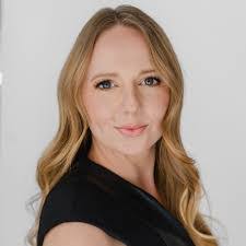 Isabella Haas's Instagram, Twitter & Facebook