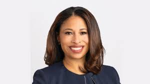 Courtney Gibson's Instagram, Twitter & Facebook