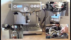 If your delonghi coffee maker blinks, we must follow some essential advice, although the final result will have nuances that will depend on the model in question. De Longhi Ec680 Dedica Coffee Machine Espresso Expert