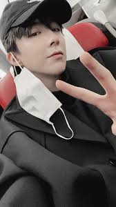 摩登兄弟刘宇宁fan's channel added a new photo.