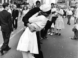 We did not find results for: The Woman In The Iconic V J Day Kiss Photo Died At 92 Here S Her Story Smart News Smithsonian Magazine