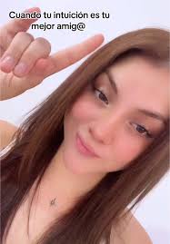 Escuchen Mix Mentiritas de Amaya Hnos