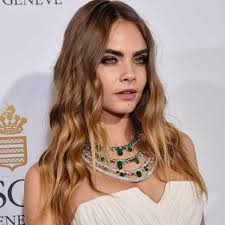 جميع أفلام كارا ديليفين | cara delevingne all films 2021, أغسطس. ÙÙŠ Ø¹ÙŠØ¯ Ù…ÙŠÙ„Ø§Ø¯Ù‡Ø§ Cara Delevingne Ø£ÙŠÙ‚ÙˆÙ†Ø© Ø§Ù„Ù…Ø¬ÙˆÙ‡Ø±Ø§Øª Ø§Ù„Ø¹ØµØ±ÙŠØ© Ù…Ø¬Ù„Ø© Ù‡ÙŠ