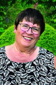 Doug Poulson's Instagram, Twitter & Facebook