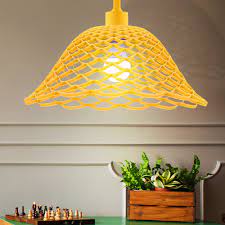 Voir plus d'idées sur le thème abat jour, abat jour lampe, abat. Lampe A Suspension Moderne Avec Un Abat Jour En Tissu Jaune