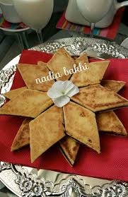 Bradj Petites Galettes Fourees A La Pate De Dattes Pate De Datte Dattes Et Galette