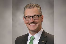 Mary Trader's Instagram, Twitter & Facebook