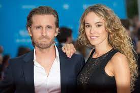 Philippe lacheau et elodie fontan (clem) sont également en couple depuis plusieurs mois déjà. Philippe Lacheau Et Elodie Fontan Leur Histoire D Amour Et Des Details De Leur Vie