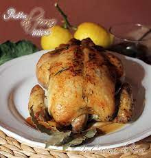 Pollo Intero Al Forno Ricetta Facile Ed Economica Di Pollo Arrosto Con Patate Pollo Intero Al Forno Ricette Pollo Ripieno Al Forno