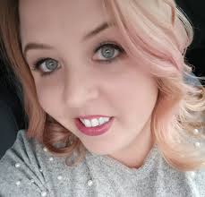 Chamomile is the lightest blonde shade of the collection. Cherrysue Doin The Do Rose Gold Hair From Garnier Olia Unfiltered Pics Review