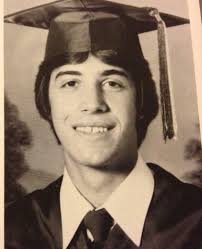 Hi, I'd really appreciate it if you could share or donate to my GoFundMe  campaign. Lisa had a heart of gold 💛 Always wanted to help everyone and  cared about everyone, Lisa