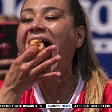 Miki Sudo sets new record in Nathan's Famous Hot Dog Eating Contest victory