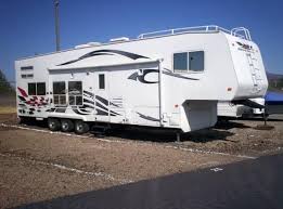 Buy 5th wheel toy hauler and get the best deals at the lowest prices on ebay! 2006 36 Weekend Warrior Toy Hauler 5th Wheel For Sale In Medford Oregon Classified Americanlisted Com