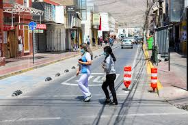 Colina y melipilla son las únicas comunas de la región metropolitana que pasarán a fase 1. Cuarentena En Chile Que Comunas Avanzan A Fase 2 Este Jueves 20 De Mayo