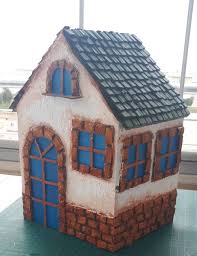 Herşeye torpil geçen adam videolarının bölümnde kağıttan maket ev en kolay yoldan nasıl yapılır? Karton Boyama Evi