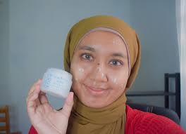 Kemunculan jerawat di wajah memang membuat kita kurang percaya diri. Punca Dan Cara Merawat Kulit Muka Jeragat Zaza Iman Lifestyle Blogger