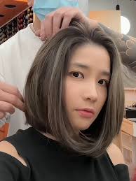 Y2K color highlights