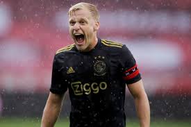 Ajax chief marc overmars has played down speculation donny van de beek could be set to rejoin the club and says the midfielder should continue 'fighting' for a place at manchester united. Barcelona Must Pay 55m If They Want Donny Van De Beek Report Barca Blaugranes