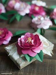 Diy Metallic Paper Camellias Paper Flowers Diy Paper Flowers How To Make Paper Flowers