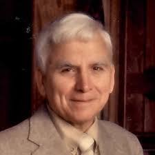 Laura Bradfield's Instagram, Twitter & Facebook