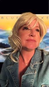 Tabitha Kane's Instagram, Twitter & Facebook