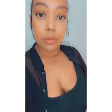 Does anyone fit laminate that can give me a quote please